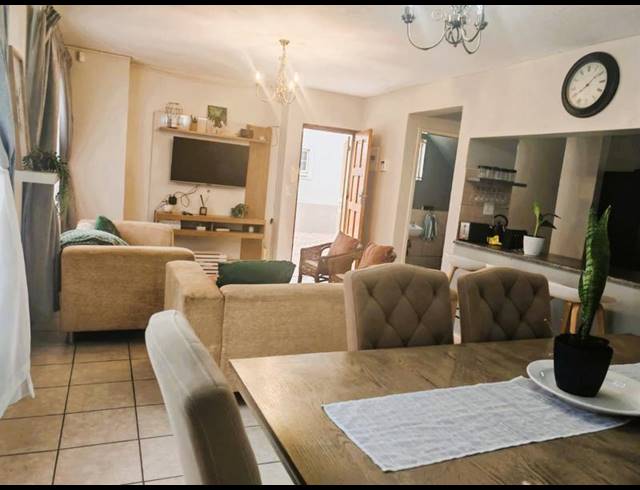 3 BEDROOM PROPERTY TO RENT IN BENDOR
